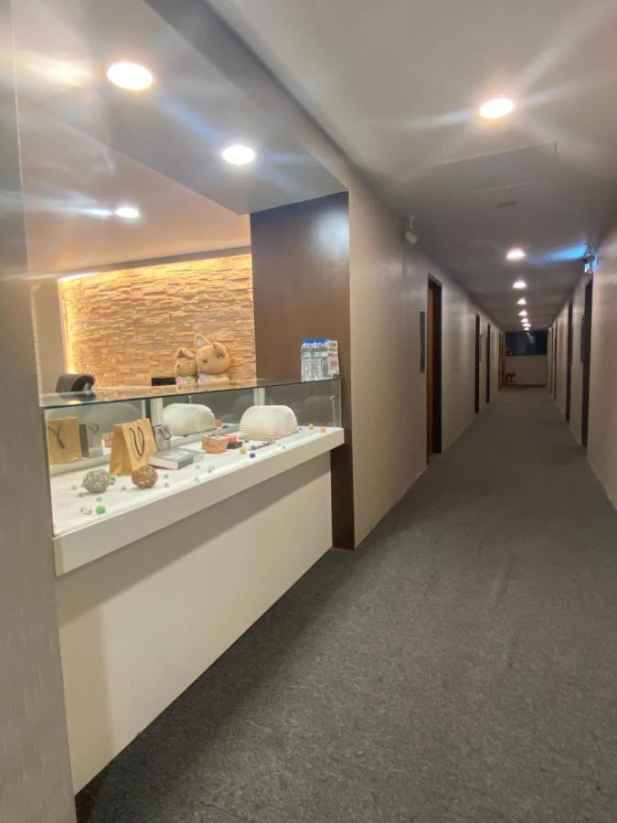 Aiyue Hotel Huwei Exterior photo